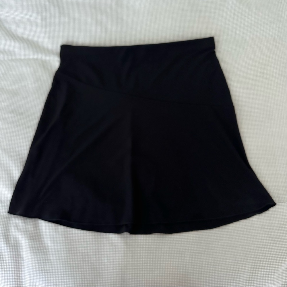 Cute black stretch GUESS skirt! Elastic waist fun mini! Size S/P